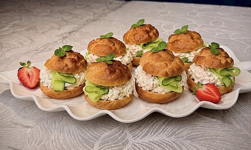 Salmon profiteroles
